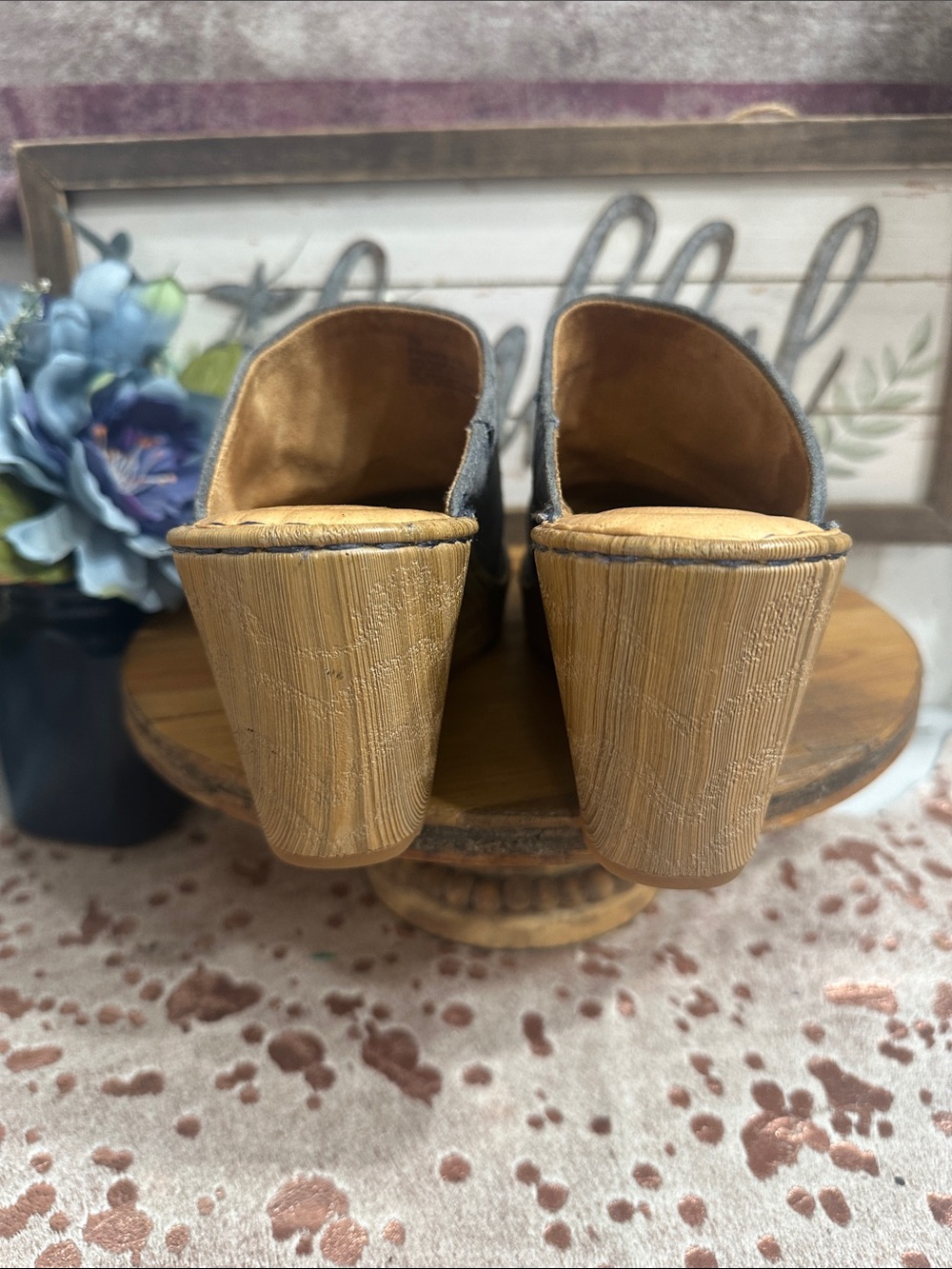NWOT Born Charcoal Suede Clog Mule with Wood-Look Wedge - Picture 4 of 7